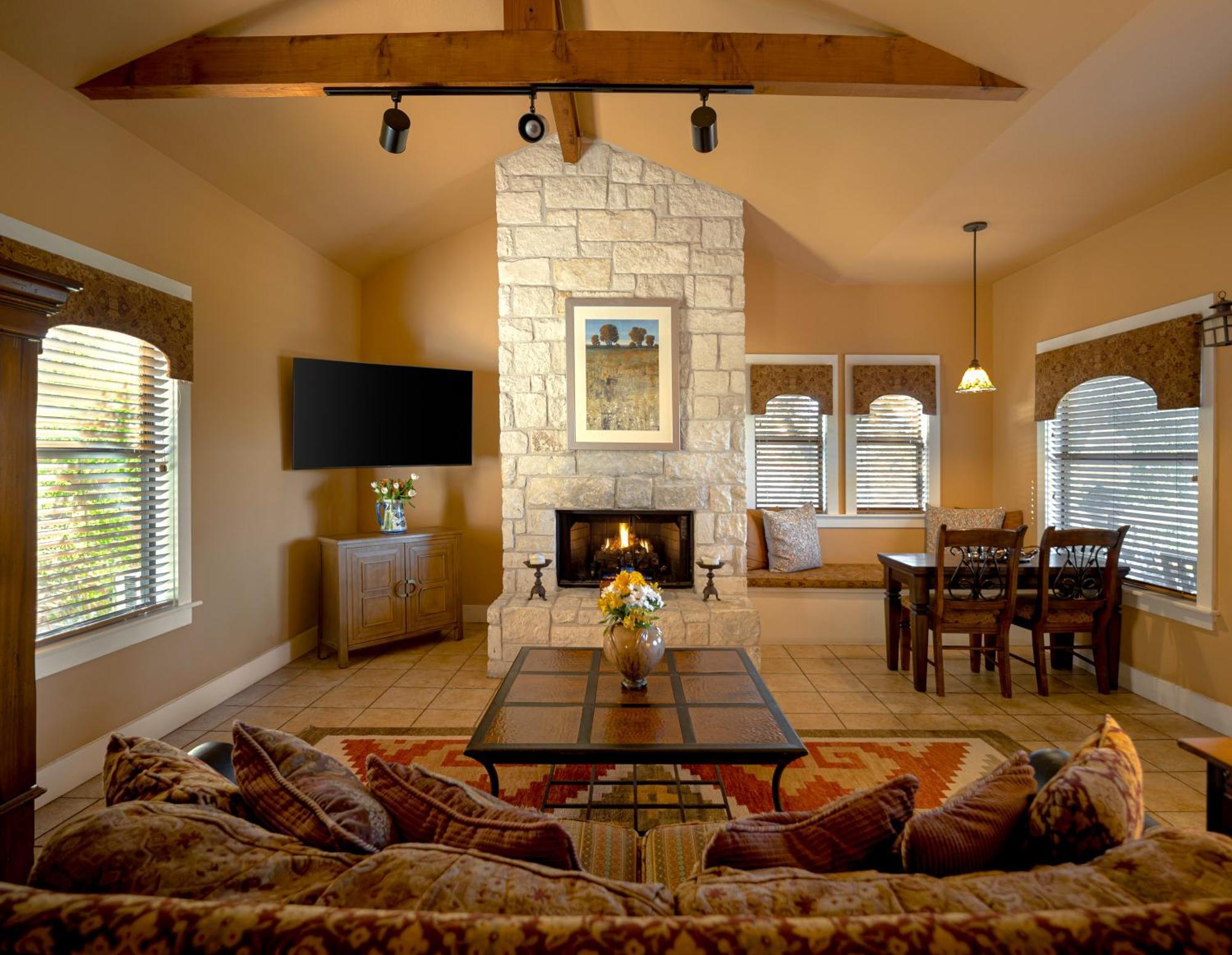 Blair House Inn And Spa Wimberley Kamer foto